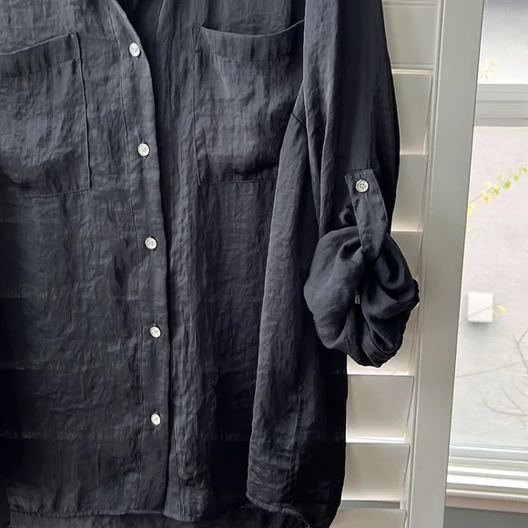 Michael Kors black satiny button down women’s size 1X shirt. Silver butt… - Picture 2 of 6